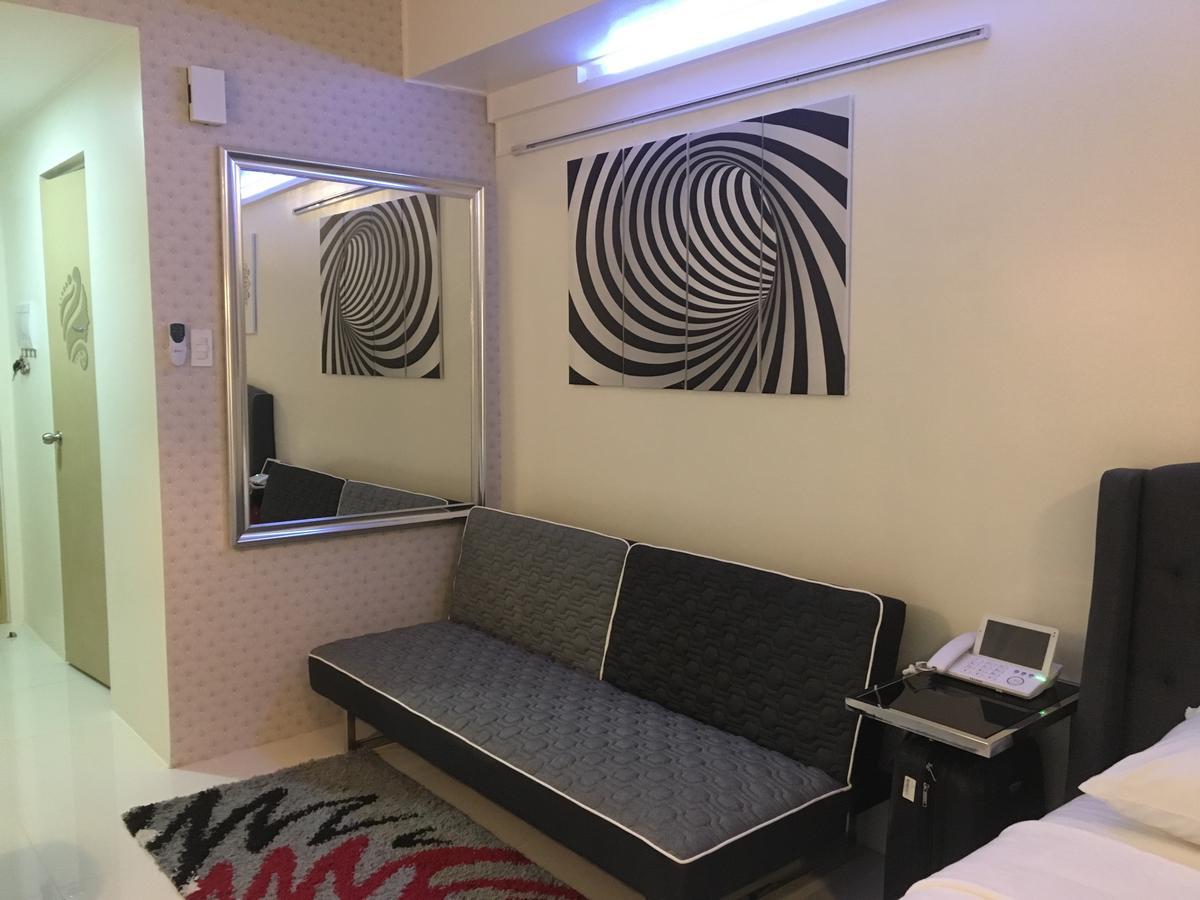 Breezy Wind 19Twentysix Apartment Tagaytay City Luaran gambar